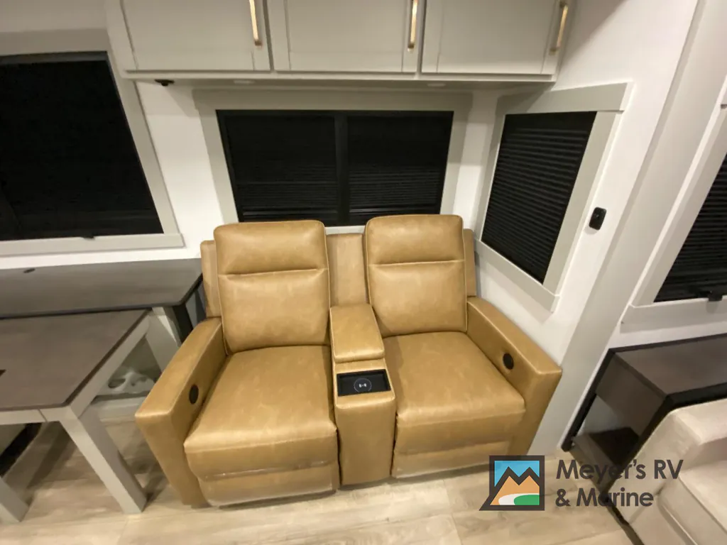 2026 Brinkley Model Z 3600, Photos photo 19