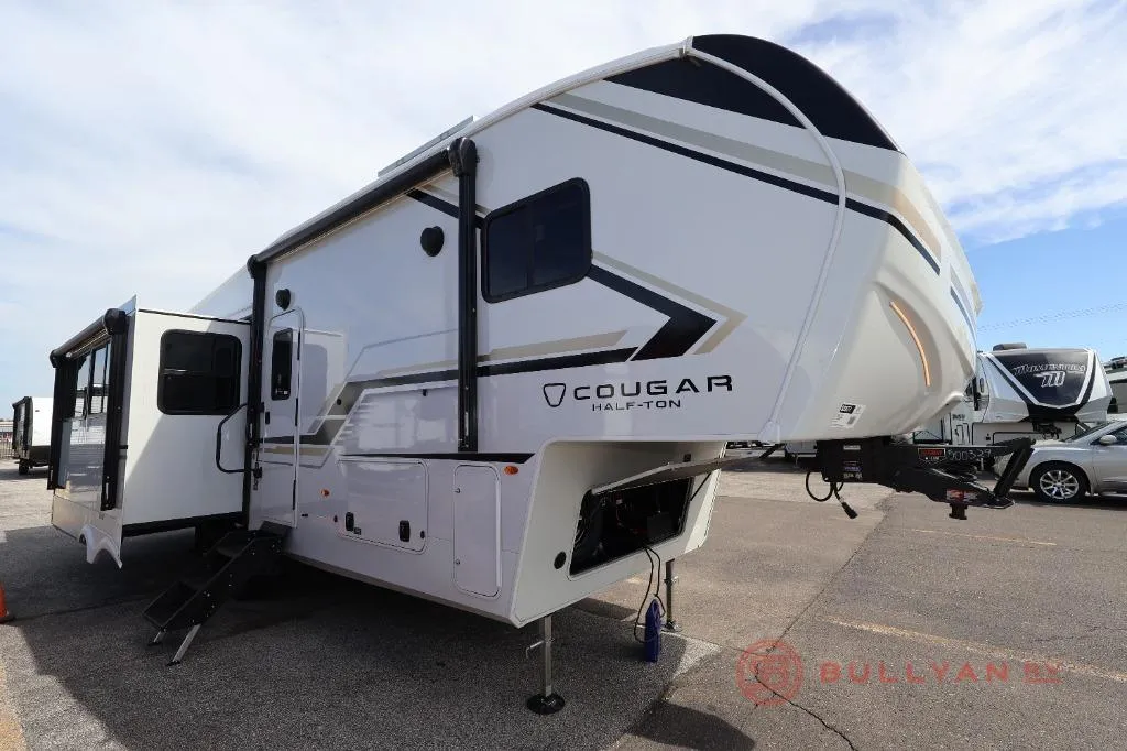 2027 Keystone RV Cougar Half-Ton 28RLI - Photo 2