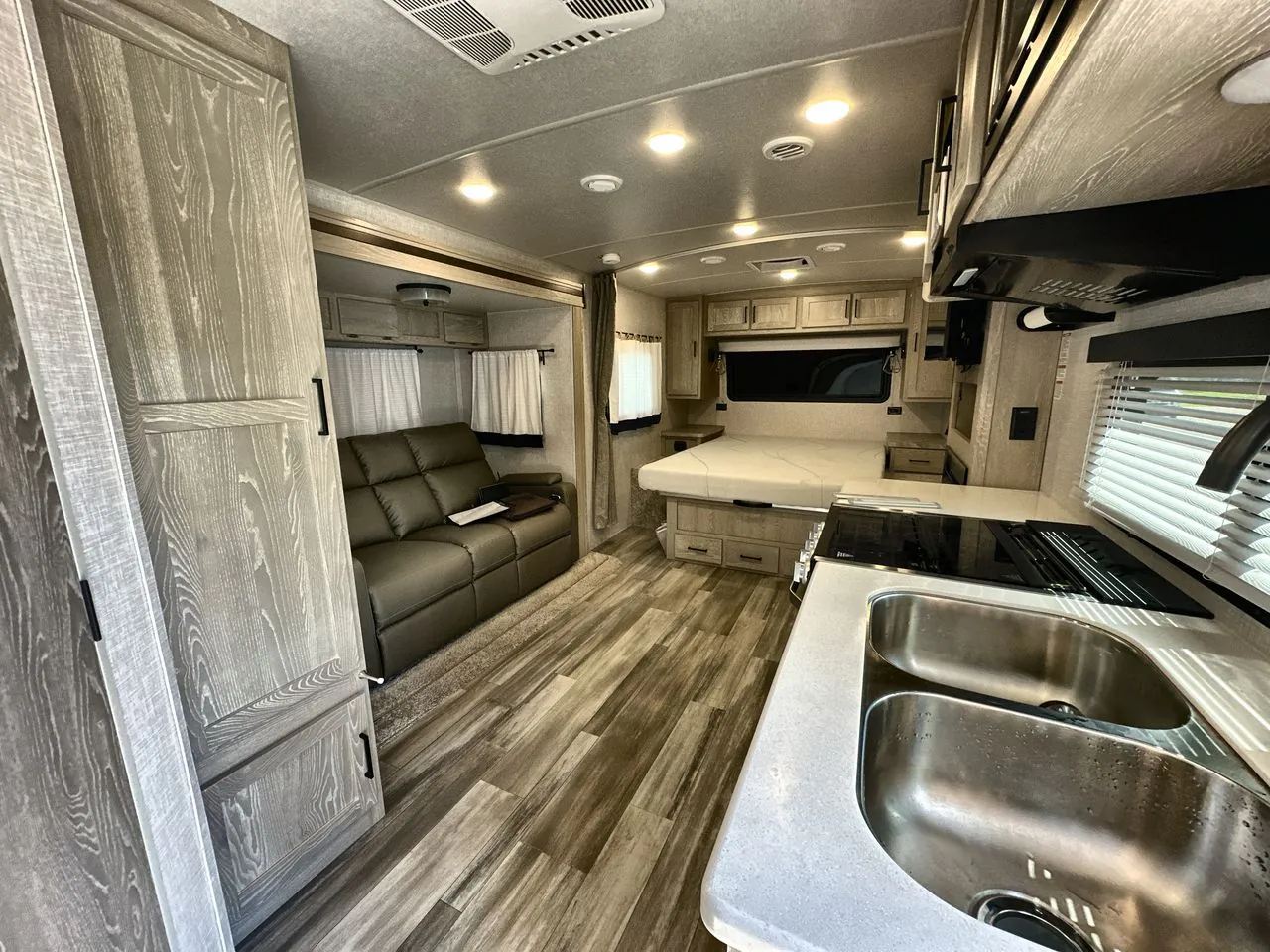 2021 Forest River Flagstaff Micro Lite 22FBS - Photo 4