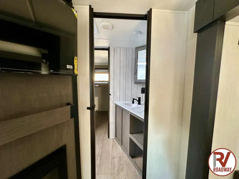 2026 Forest River Cherokee Alpha Wolf 29TB, Photos photo 28