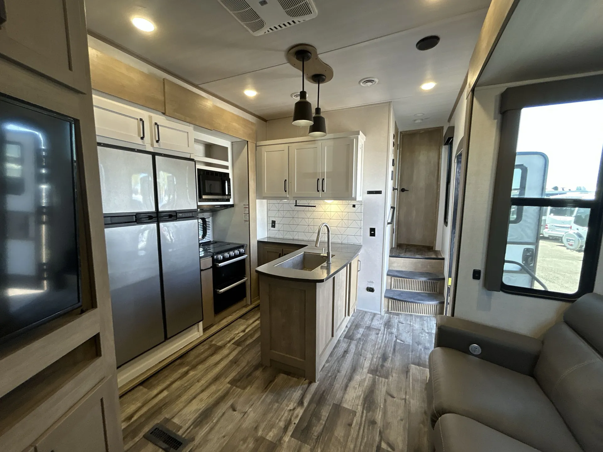 2022 Keystone Carbon 358 - Photo 4