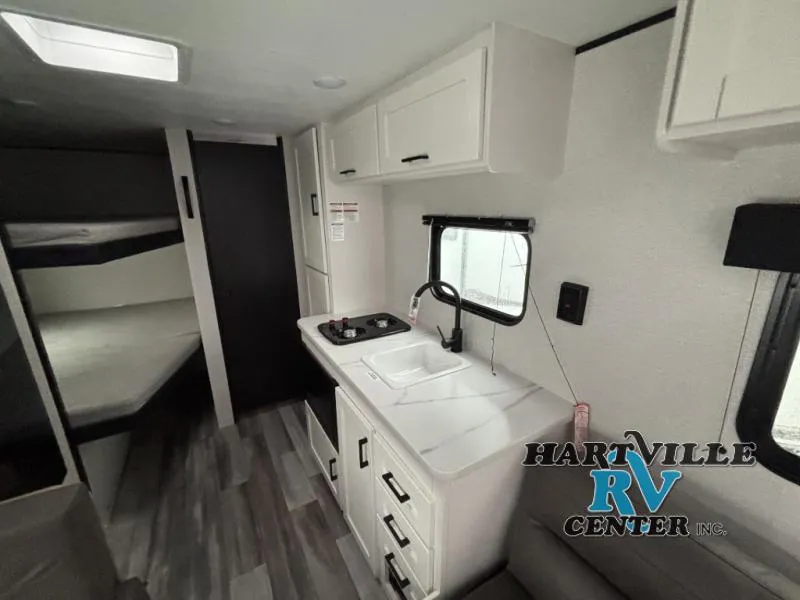 2026 Jayco Jay Flight SLX 250BH - Photo 4