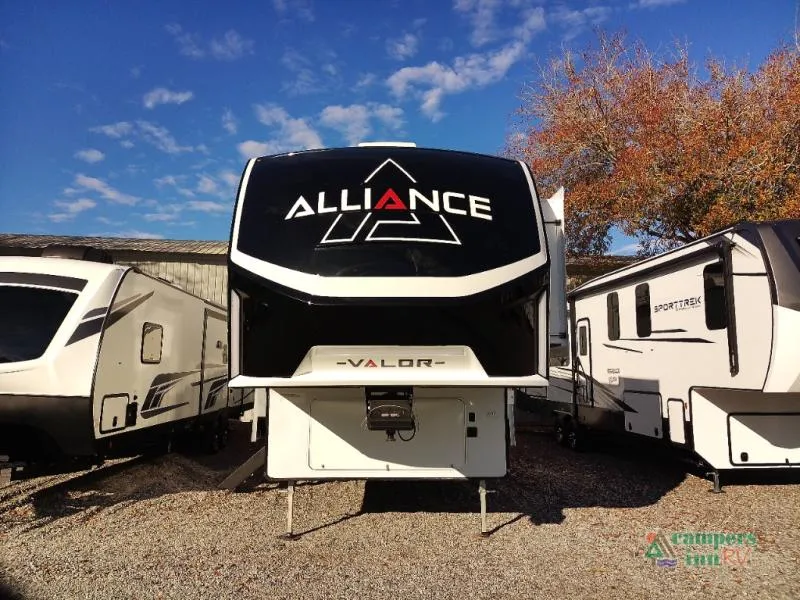 2026 Alliance RV Valor 35A14 - Photo 4