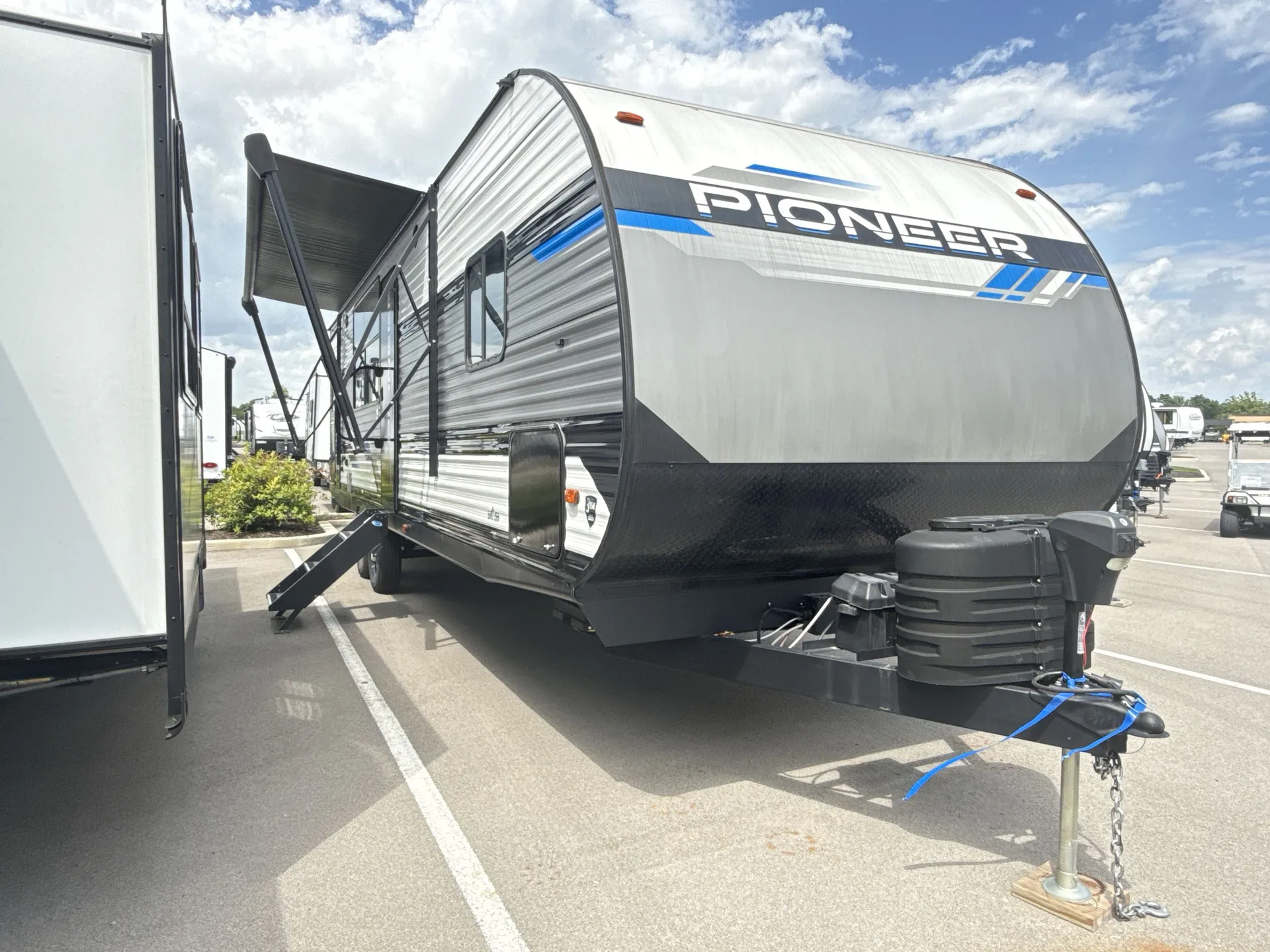 2023 Heartland Pioneer RK300 - Photo 2