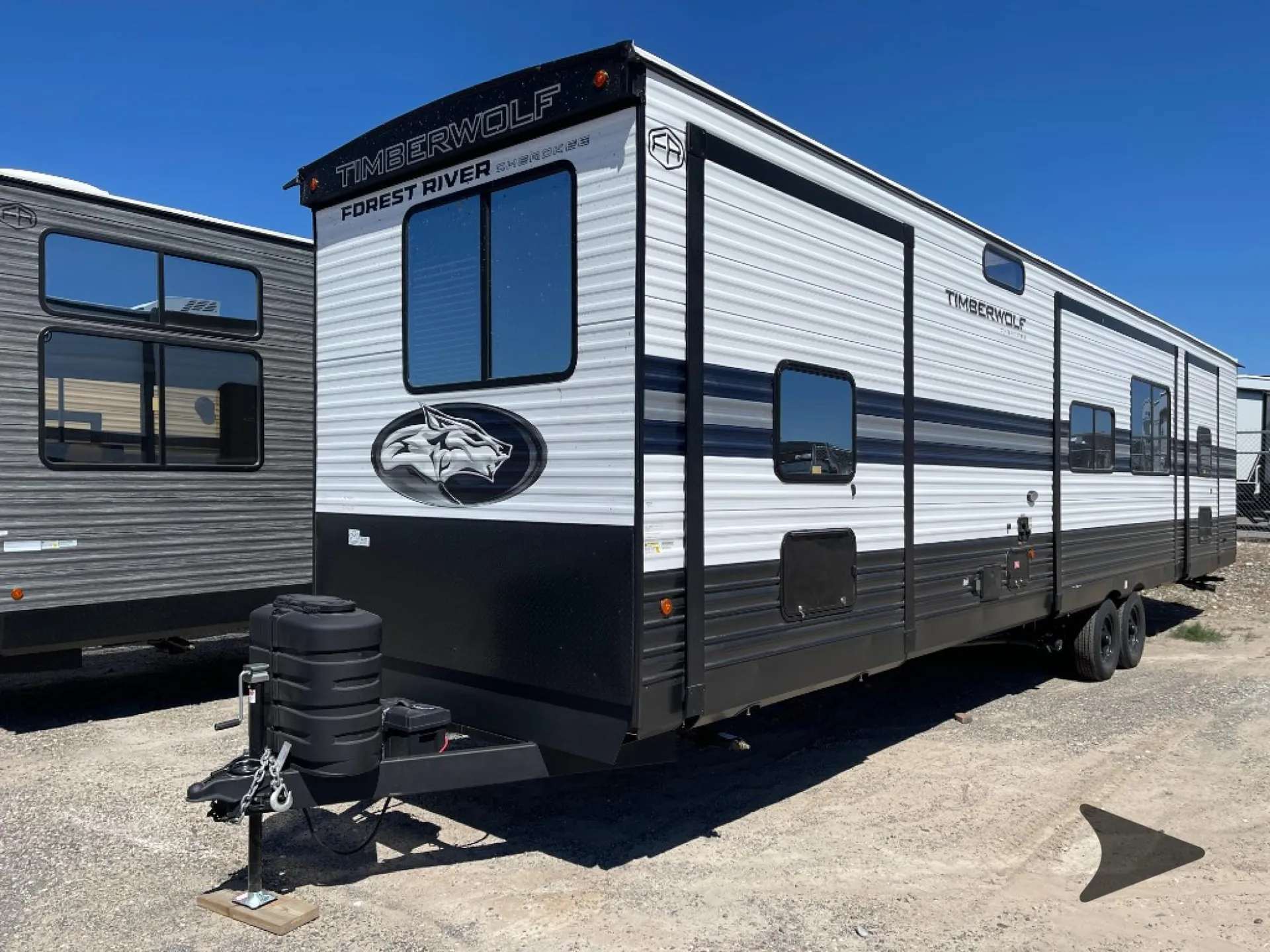 2027 Forest River Cherokee Timberwolf 39HBA — Photo 6