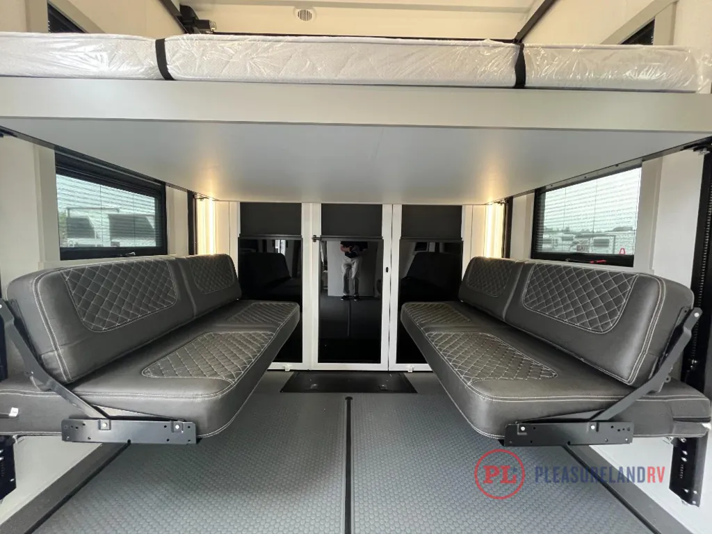 2026 Brinkley Model G 3970, Photos photo 13