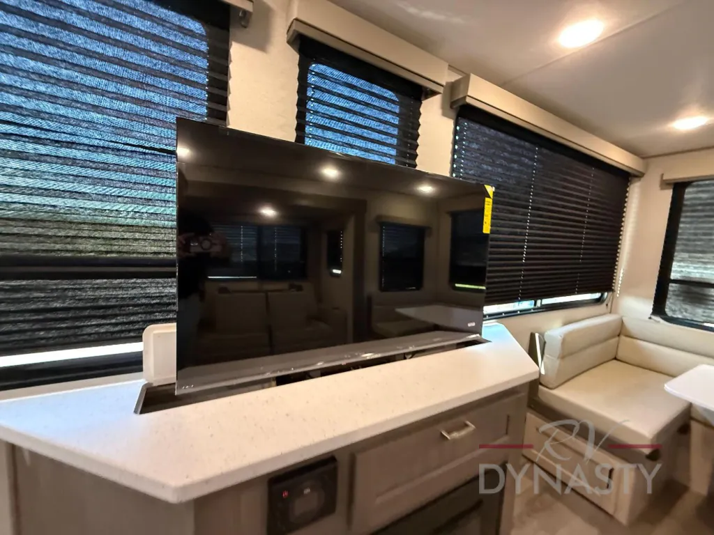 2026 Coachmen Catalina Legacy Edition 283RNR, Photos photo 22
