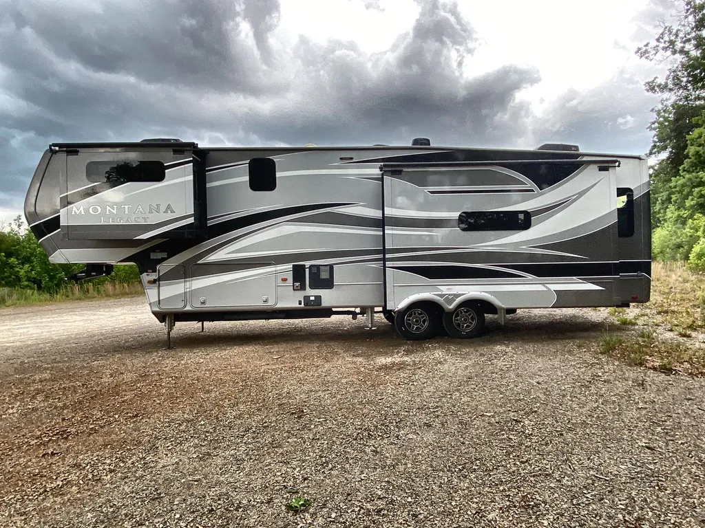 2021 Keystone Montana 3231CK, Photos photo 5