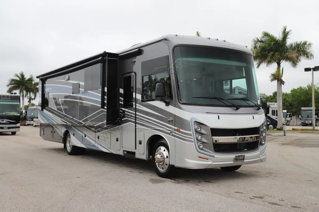 2026 Entegra Coach Vision XL 36C, Photos photo 2