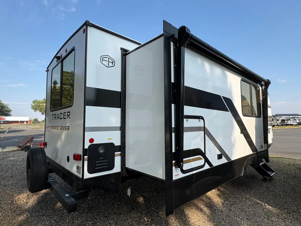 2027 Forest River Tracer 286RL, Photos photo 4