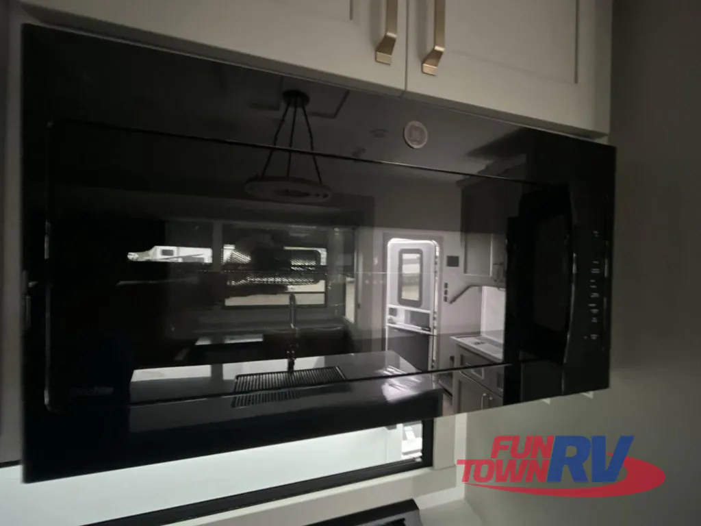 2026 Brinkley Model G 4100, Photos photo 11