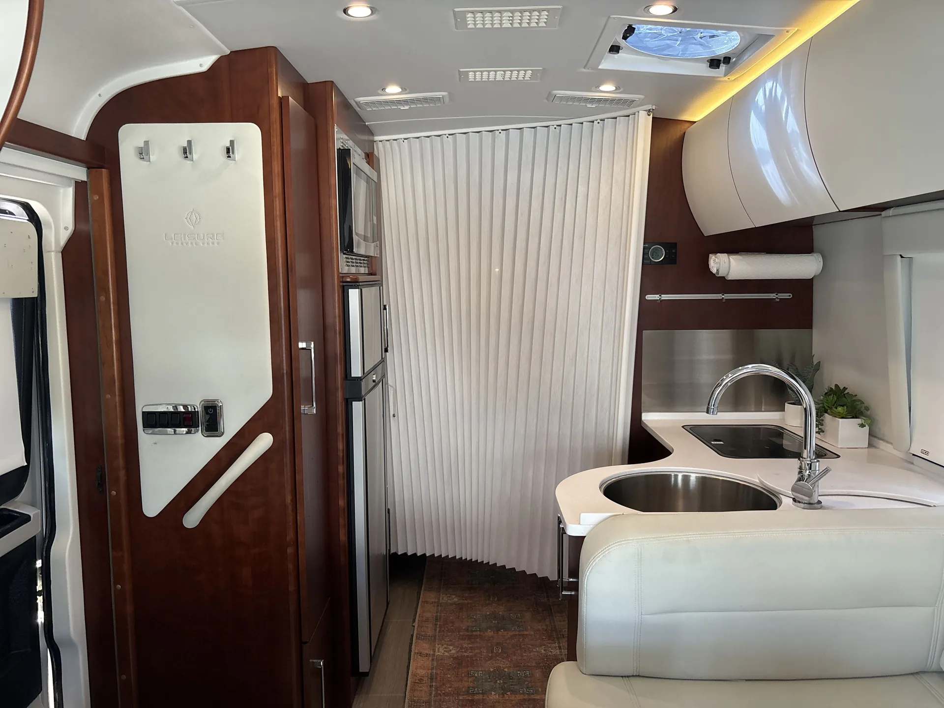 2020 Leisure Travel Serenity S24CB — living area main