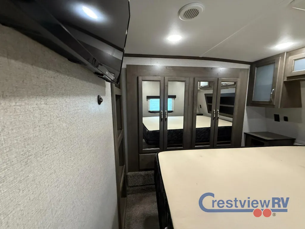 2020 Dutchmen Voltage Triton 3551, Photos photo 22