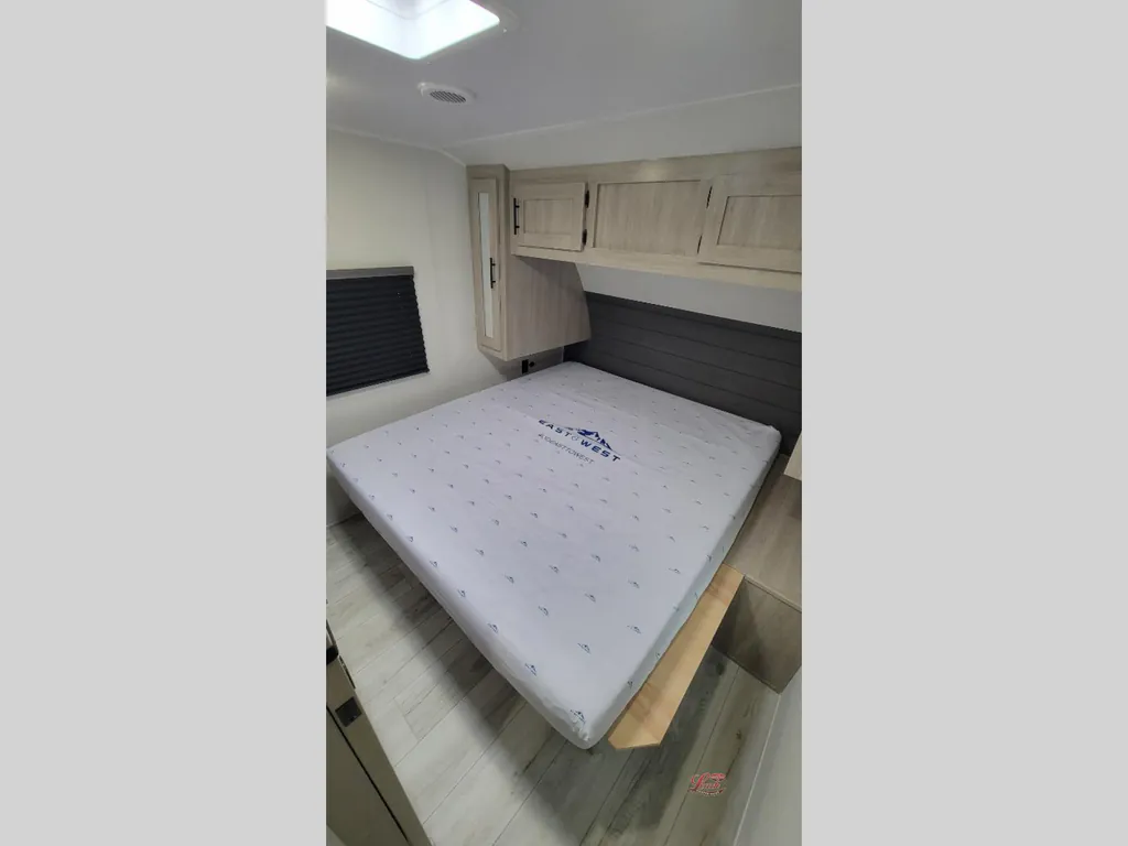 2026 East to West Della Terra 272RL, Photos photo 17