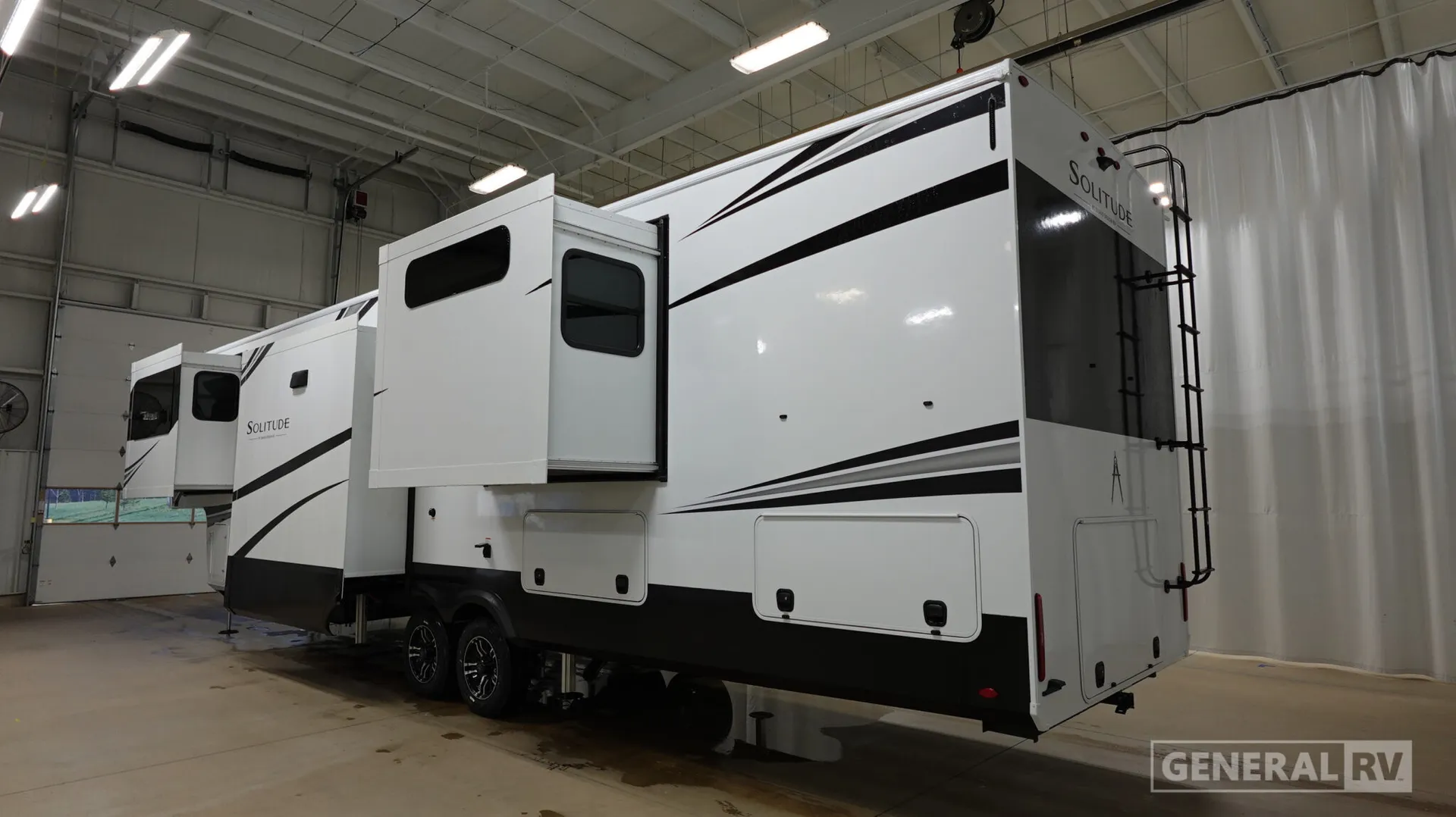2026 Grand Design Solitude 380FL - Photo 4