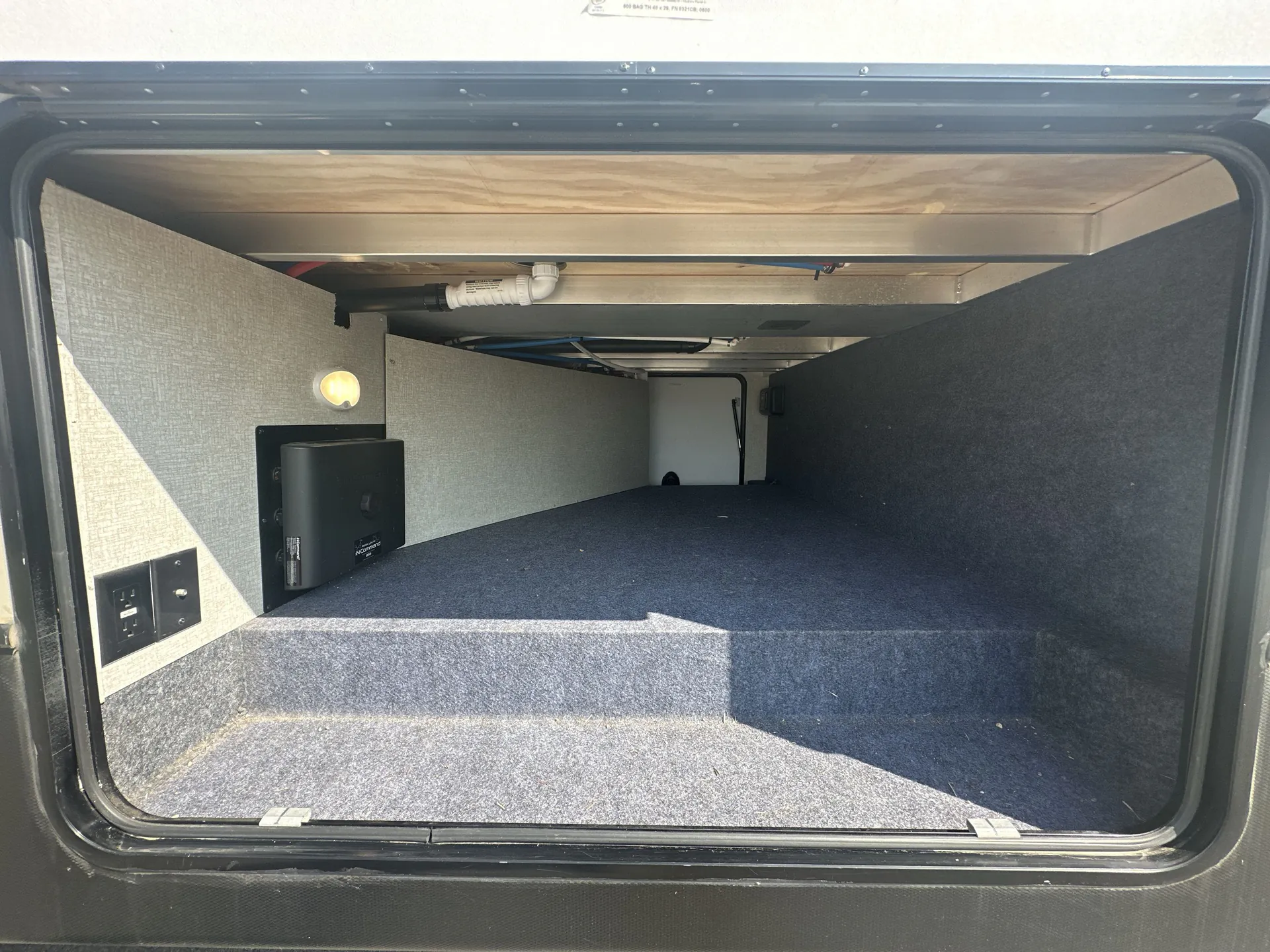 2019 Keystone Cougar Half-Ton 27RLS — living area main