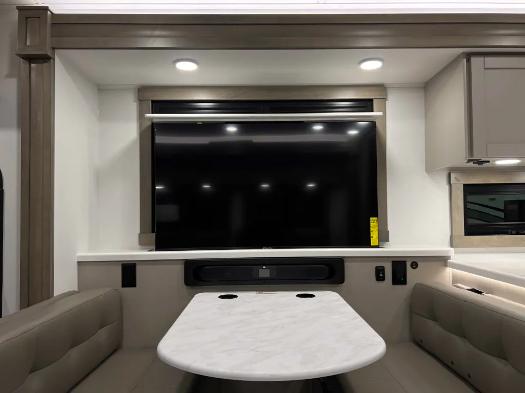 2027 Entegra Coach Vision XL 36C, Photos photo 13