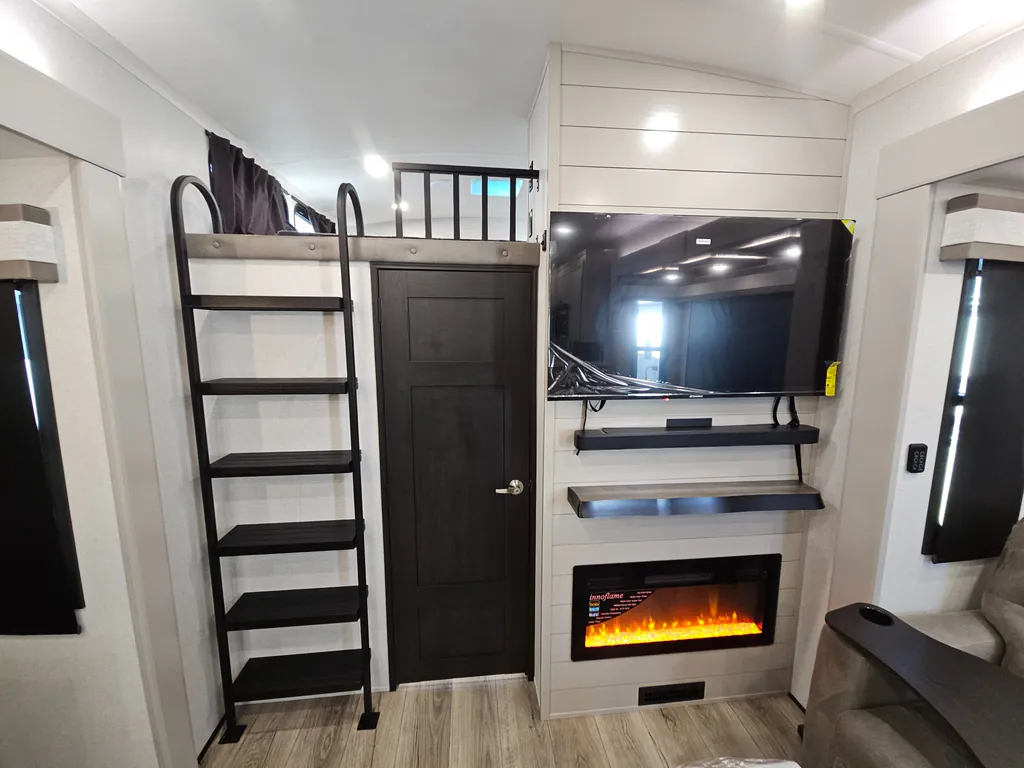 2026 Jayco North Point 395DSDB, Photos photo 9