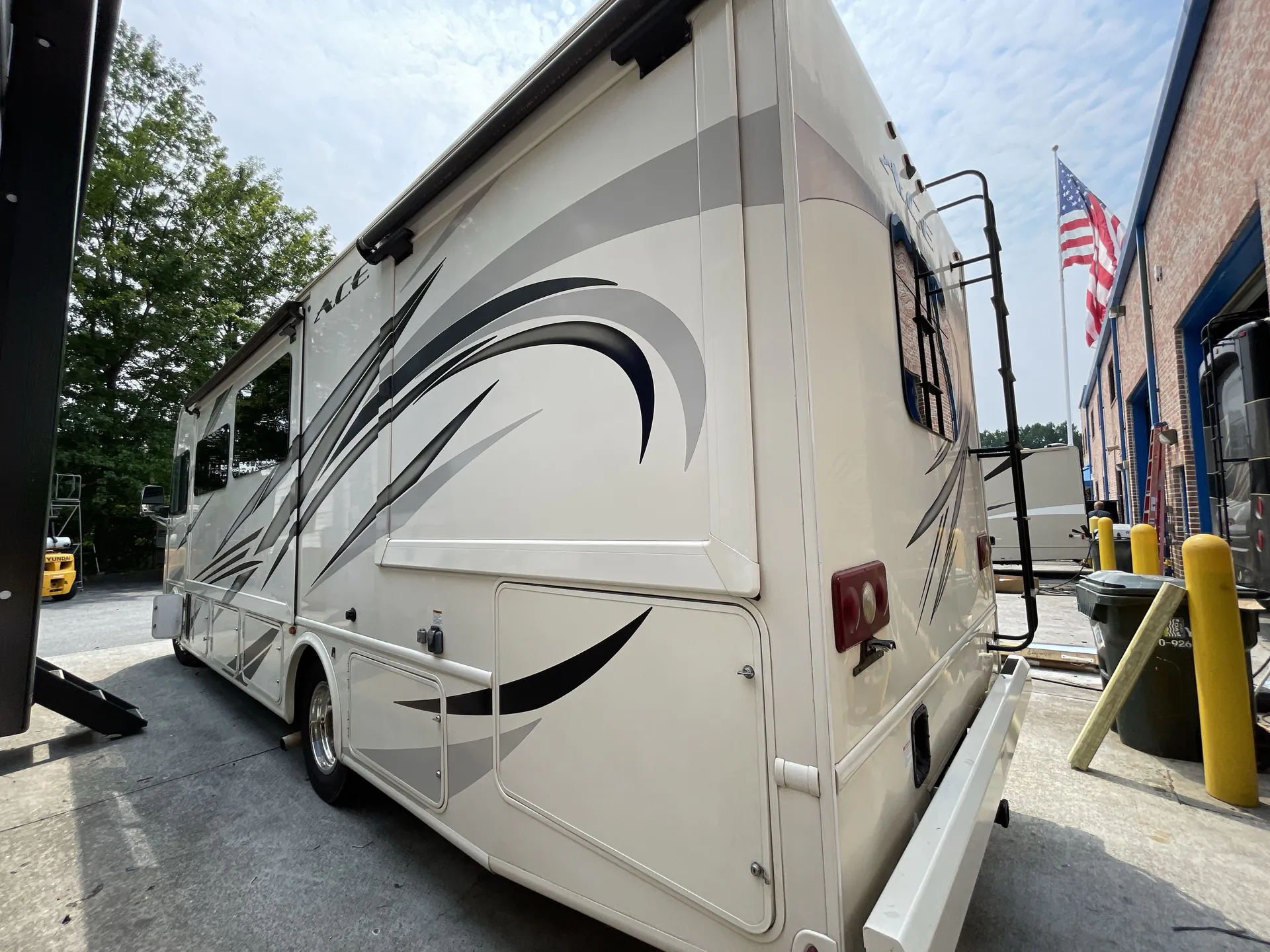 2018 Thor Motor Coach A.C.E 30.3 - Photo 3