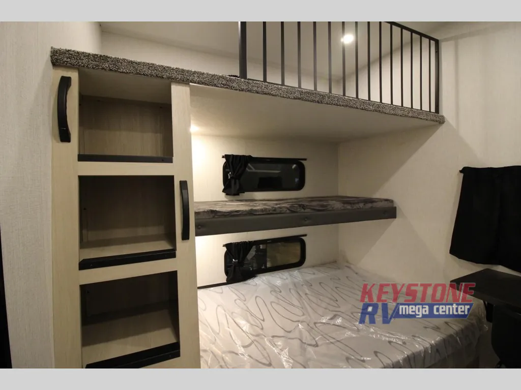 2026 Forest River Cardinal 35CRIB, Photos photo 28