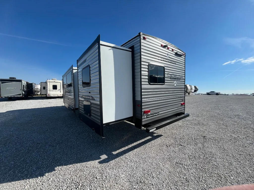 2026 Coachmen Catalina Legacy Edition 343BHTS (2 Queen Beds) - Photo 3