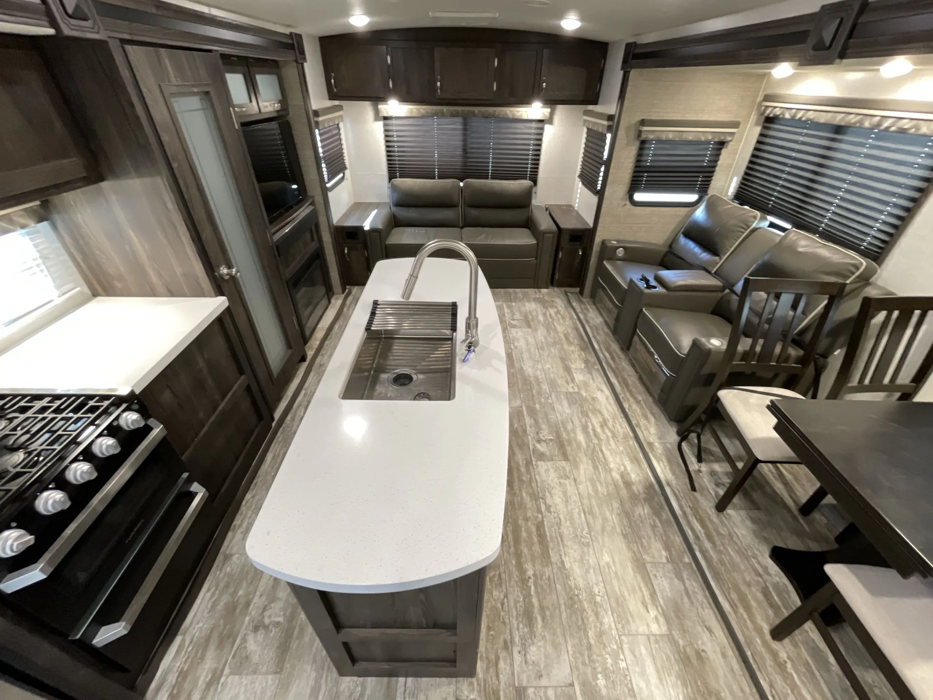 2020 Highland Ridge Open Range Light 275RLS dealer photo 2 from Camping World