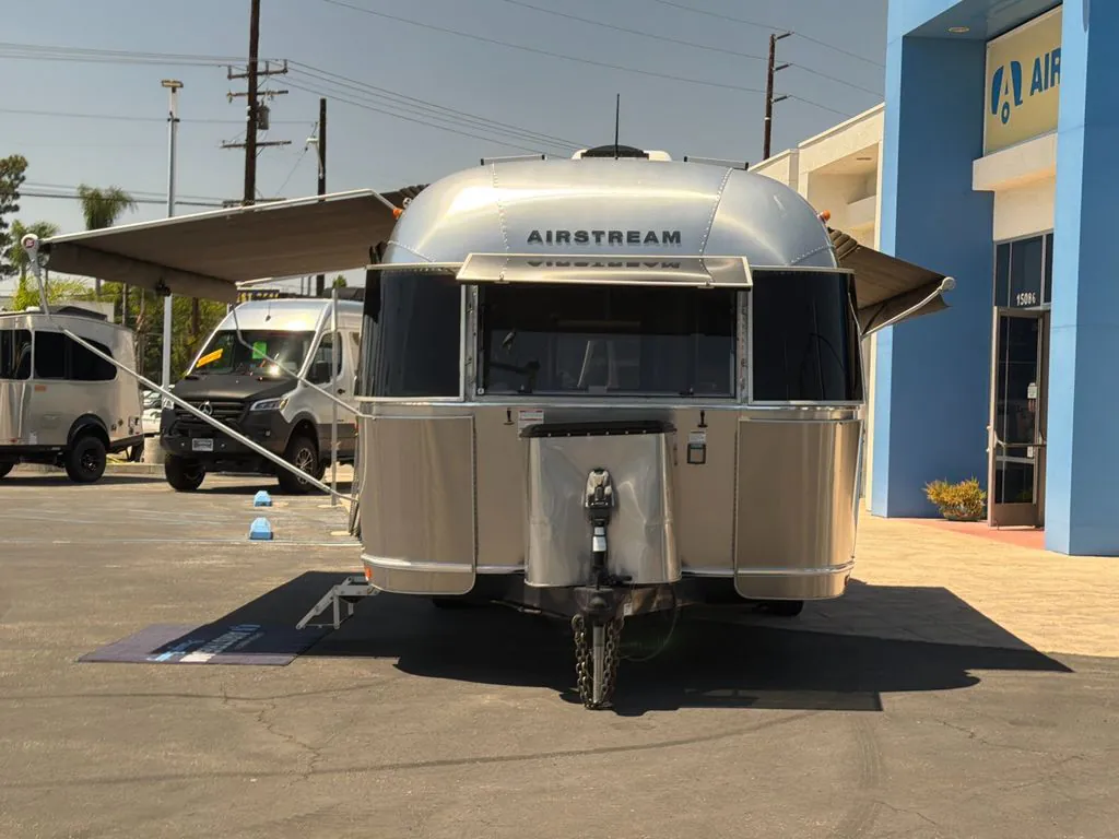 2019 Airstream Flying Cloud 25RB - Photo 3