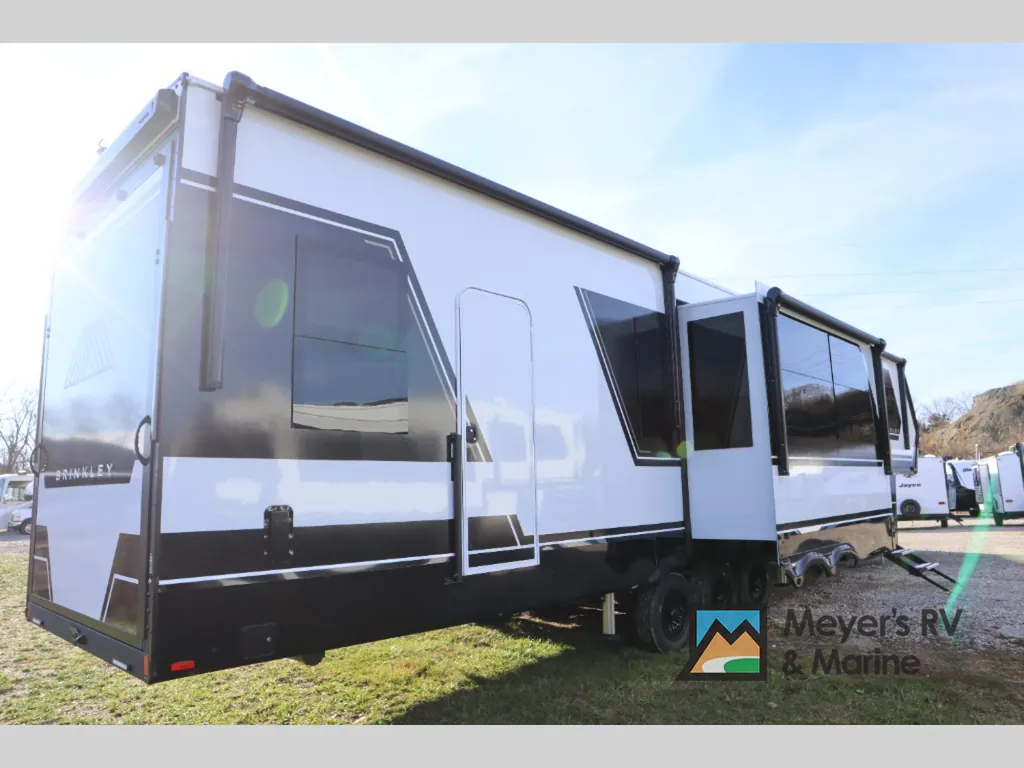 2026 Brinkley Model G 4100, Photos photo 7