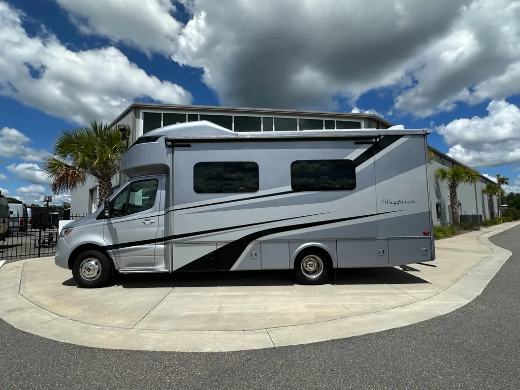 2020 Tiffin Wayfarer 25 RW, Photos photo 7