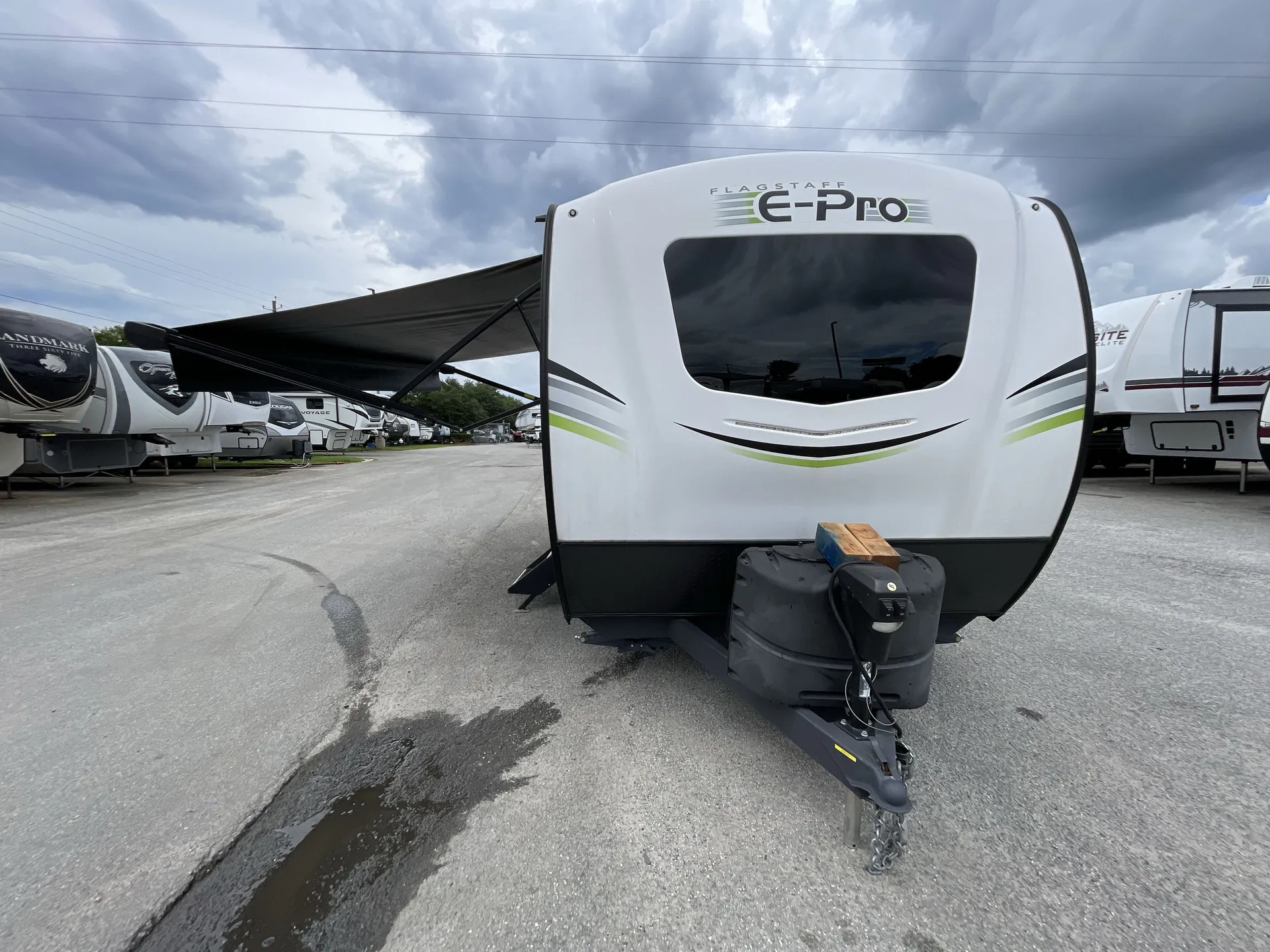 2022 Forest River Flagstaff E-Pro 19FDS — front