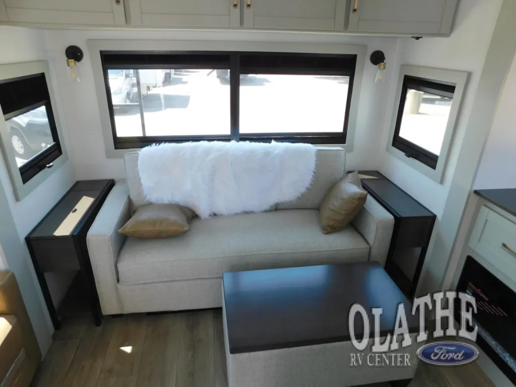 2026 Brinkley Model Z Air 297, Photos photo 10