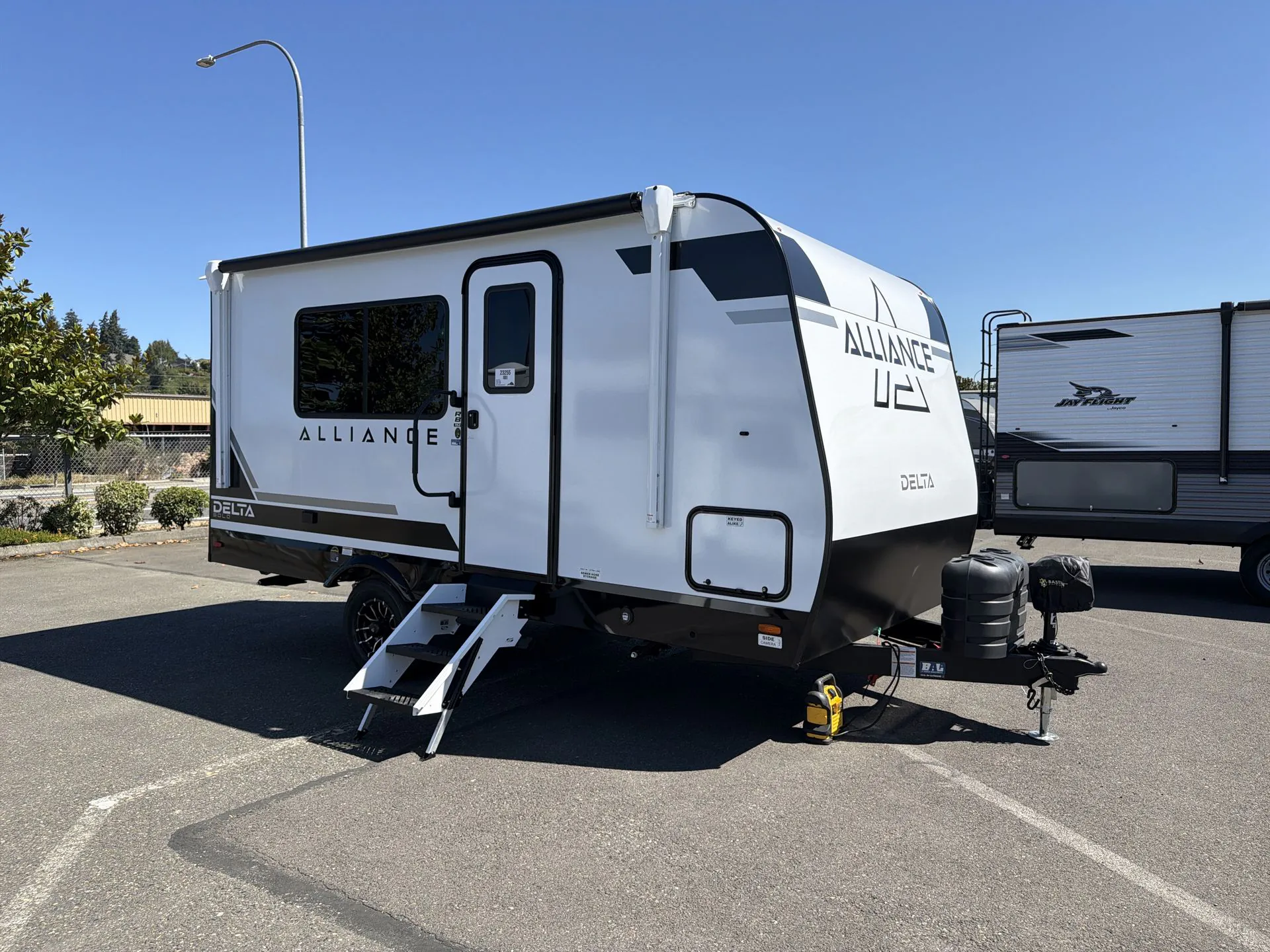 2027 Alliance RV Delta RB152 - Photo 2