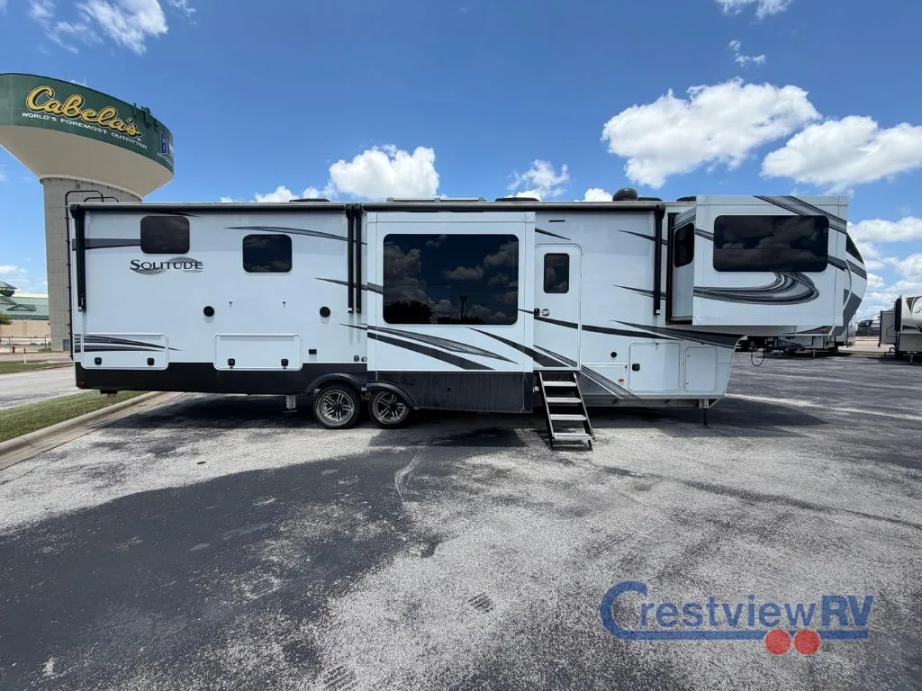 2023 Grand Design Solitude 380FL - Photo 2