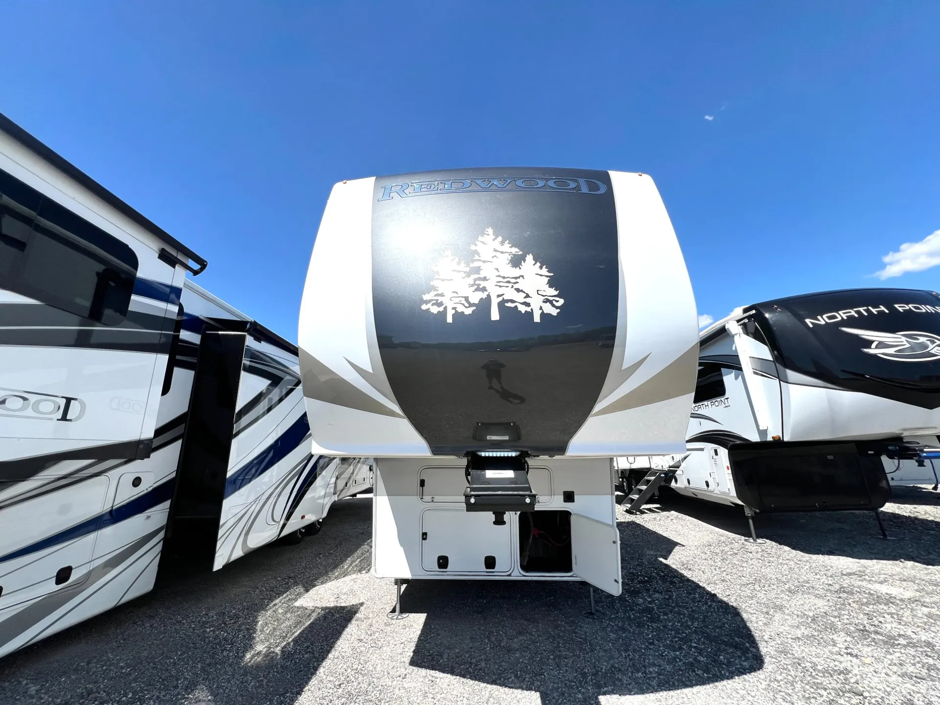 2024 CrossRoads Redwood RW4150RD