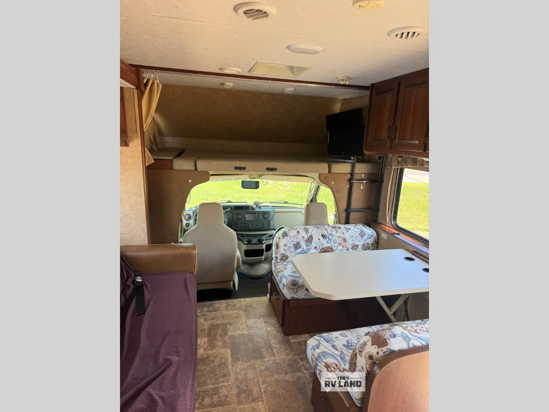 2015 Forest River Sunseeker 3170DS - Photo 4