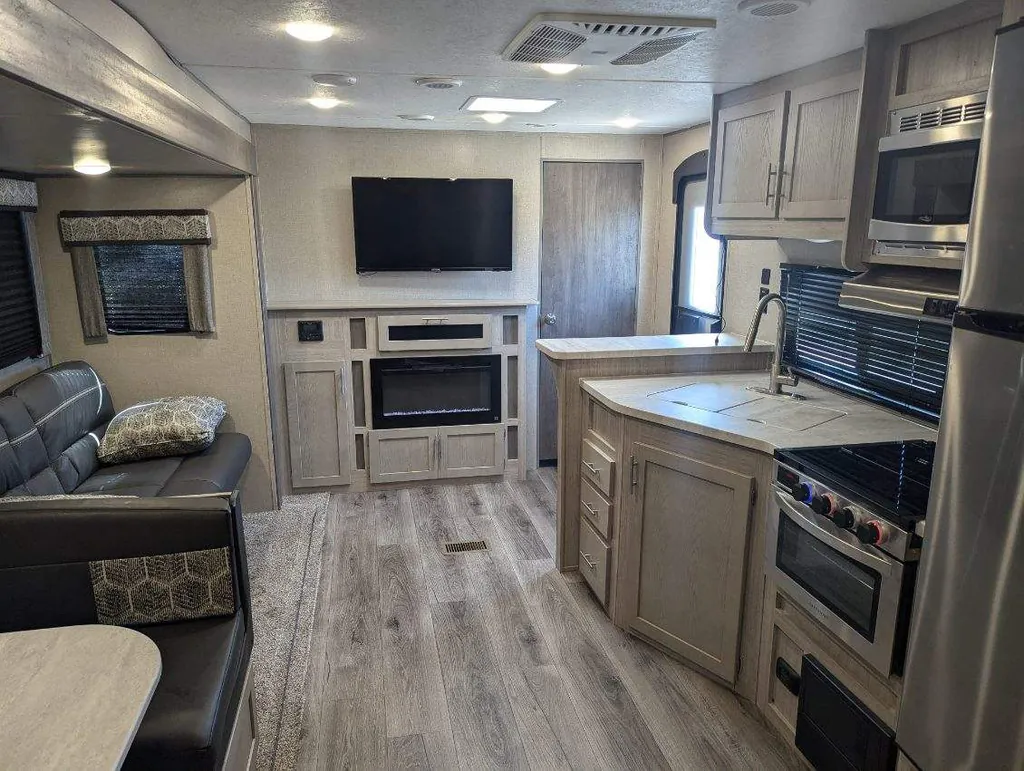 2022 Coachmen Catalina Legacy Edition 243RBS, Photos photo 14
