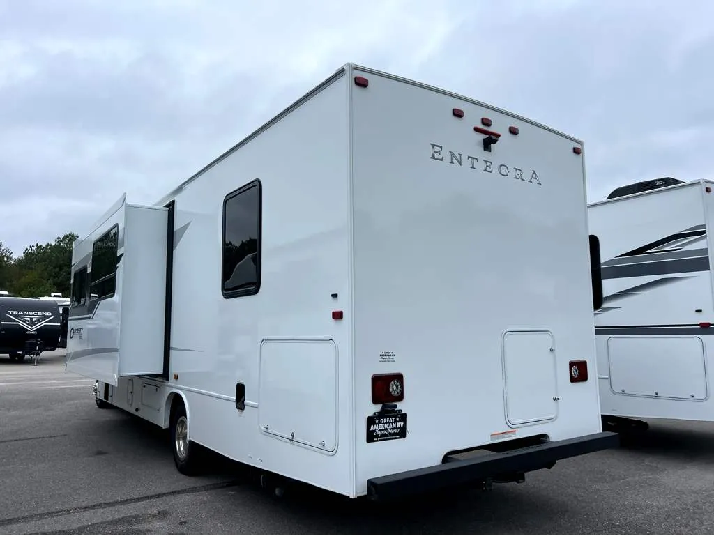 2026 Entegra Coach Odyssey SE 29KF - Photo 4