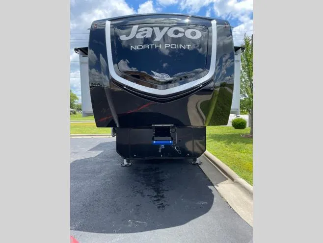 2026 Jayco North Point 382FLRB - Photo 3