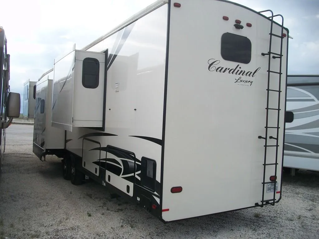 2020 Forest River Cardinal 3700FLX - Photo 4
