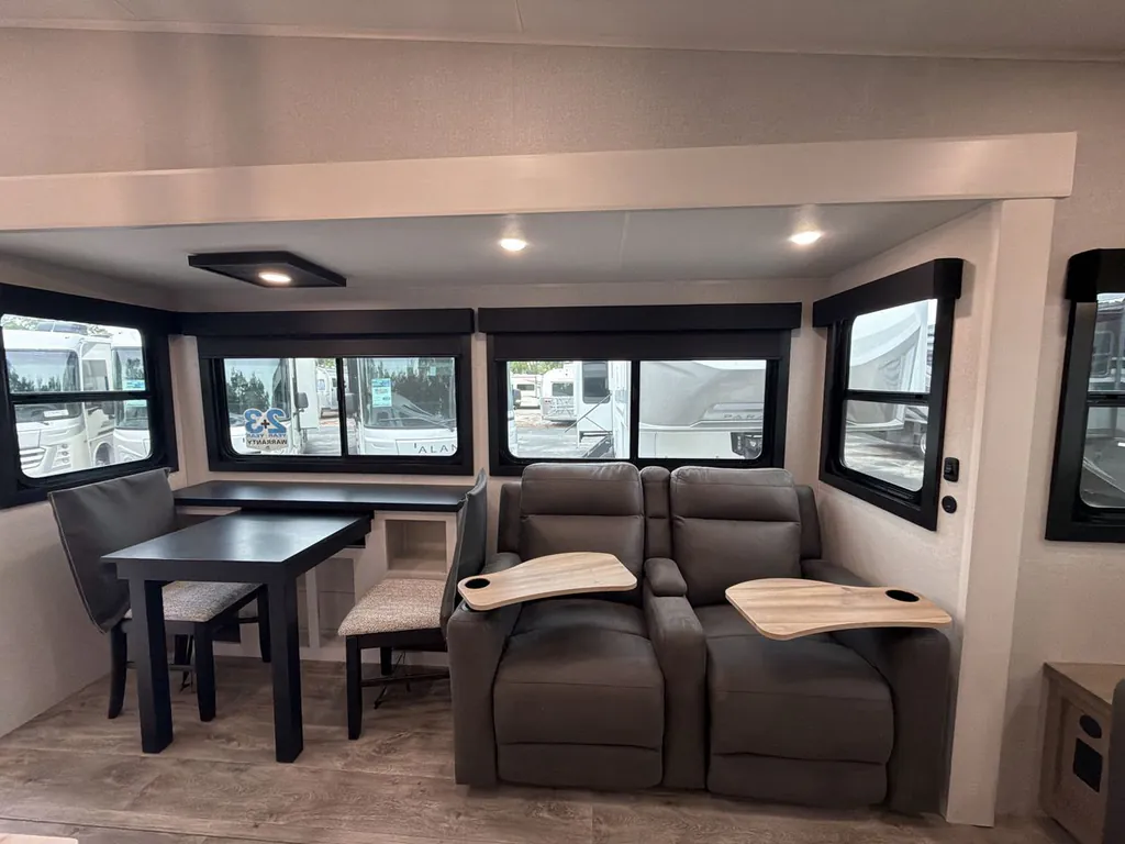 2026 Jayco Eagle 321RSTS, Photos photo 24