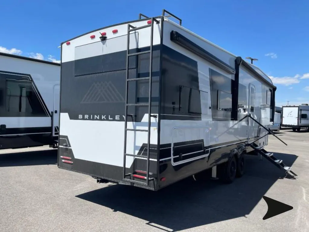 2026 Brinkley Model Z 2810, Photos photo 15