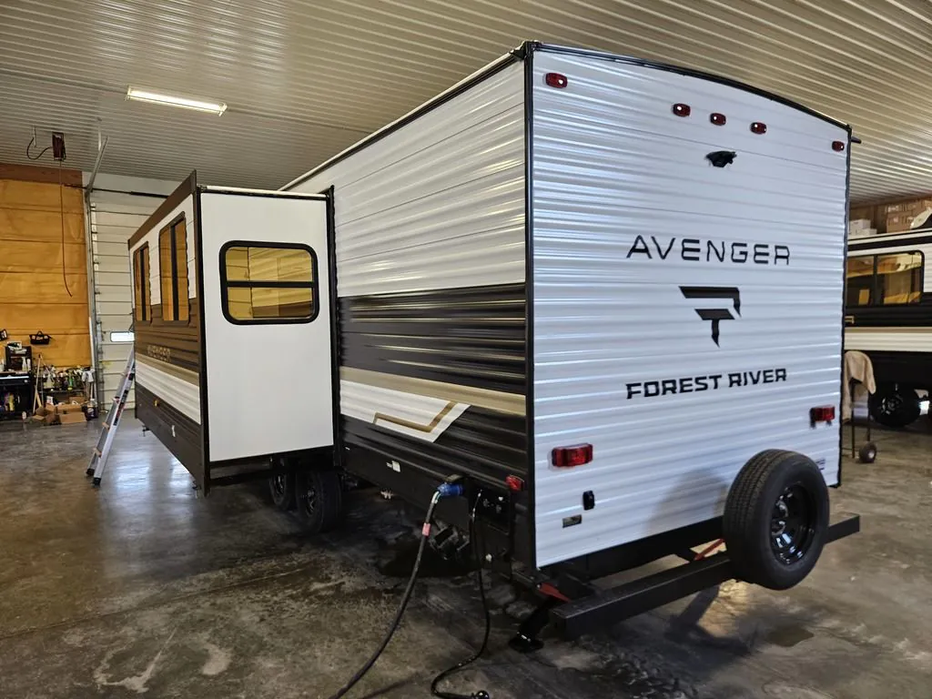 2027 Forest River Prime Time Avenger 26DBS, Photos photo 16