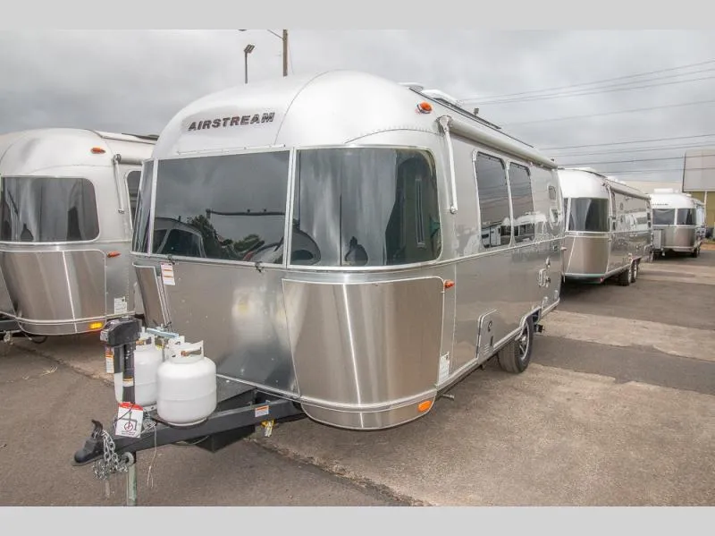2026 Airstream Caravel 20FB - Photo 2