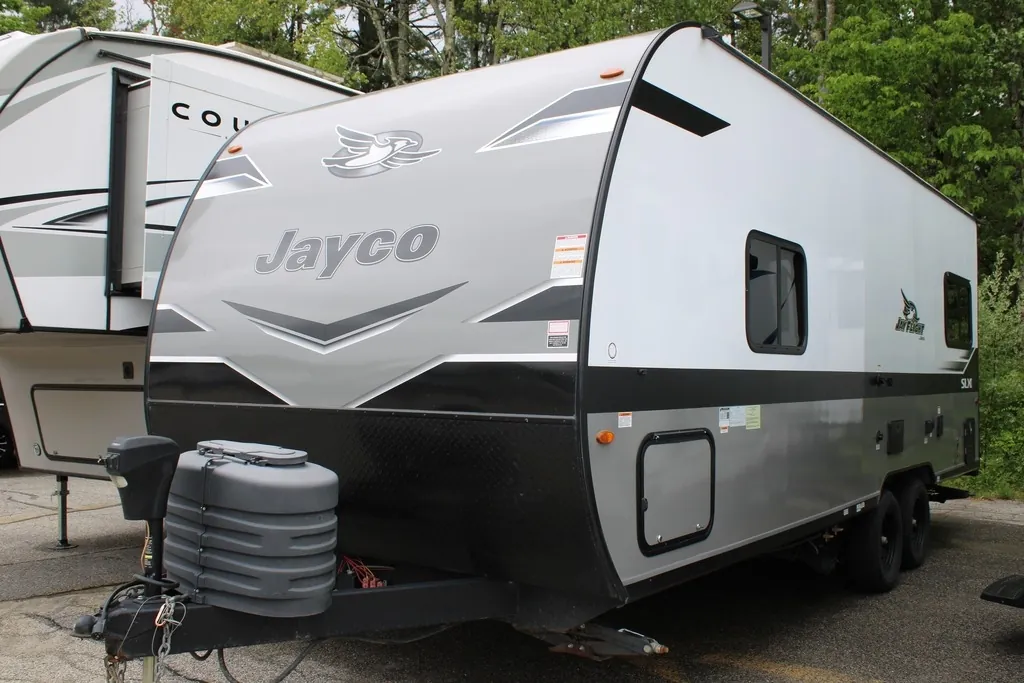 2024 Jayco Jay Flight 210QB - Photo 3