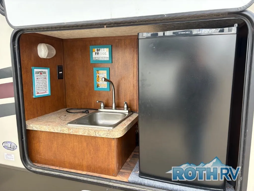 2015 Forest River Wildwood Heritage Glen 302FK - Photo 3