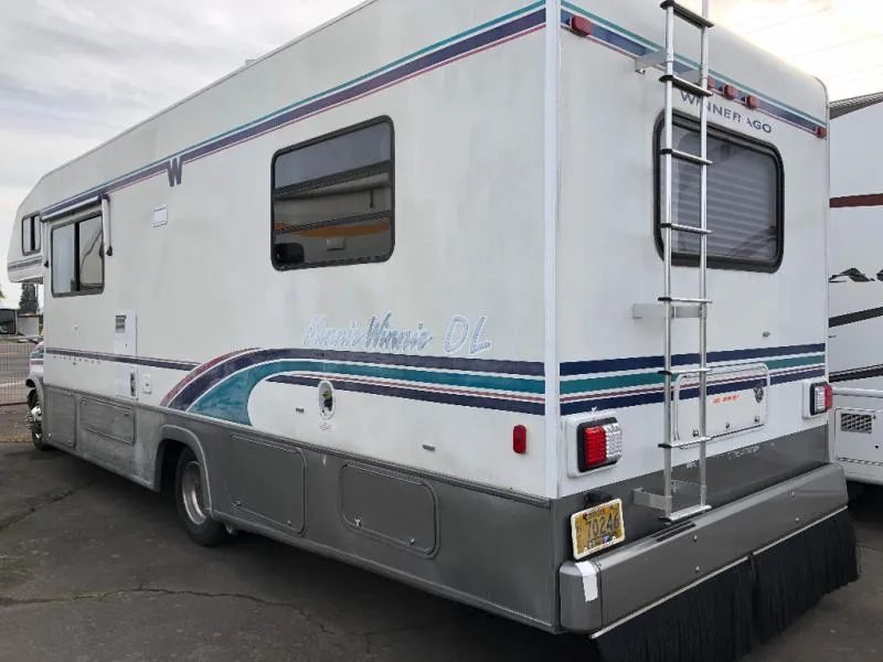1996 Winnebago Minnie Winnie DL 29WQ - Photo 3
