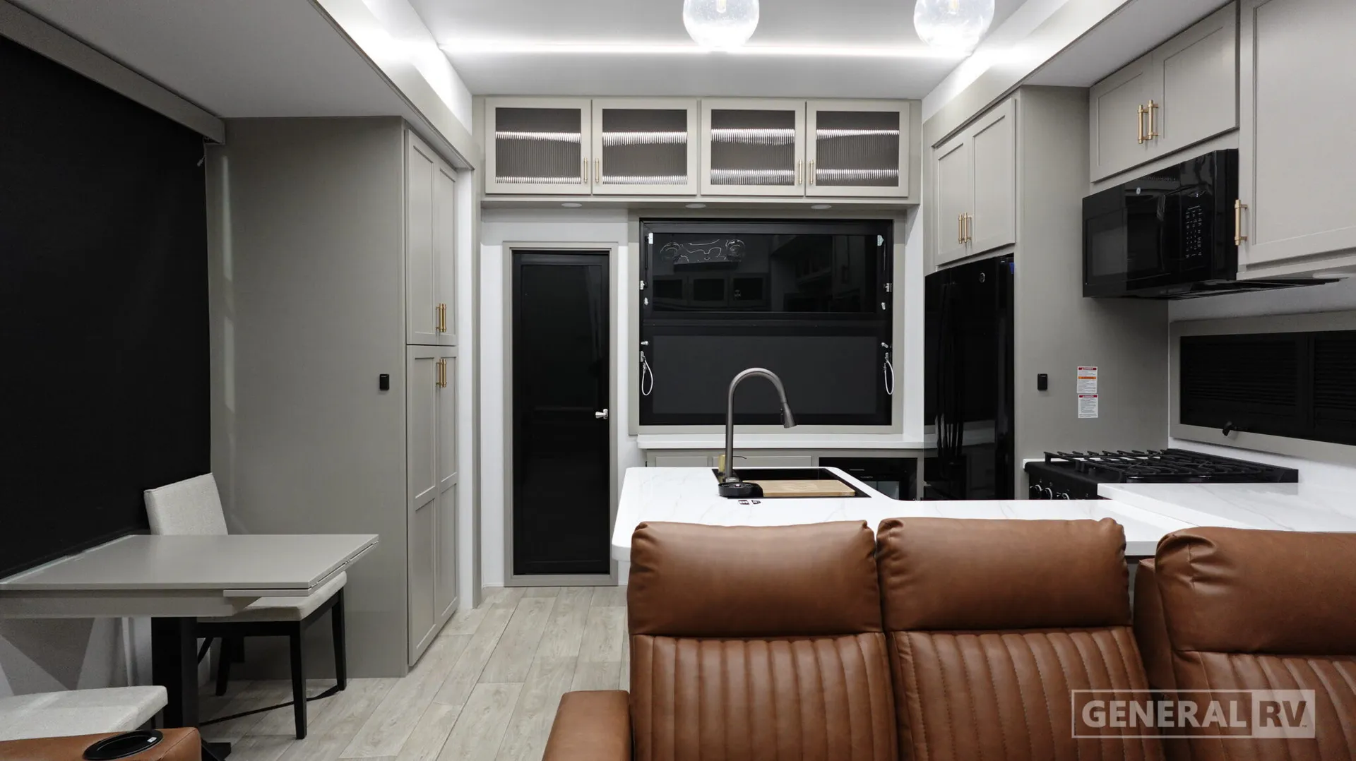 2027 Axiom Imperium I3800 - Photo 3