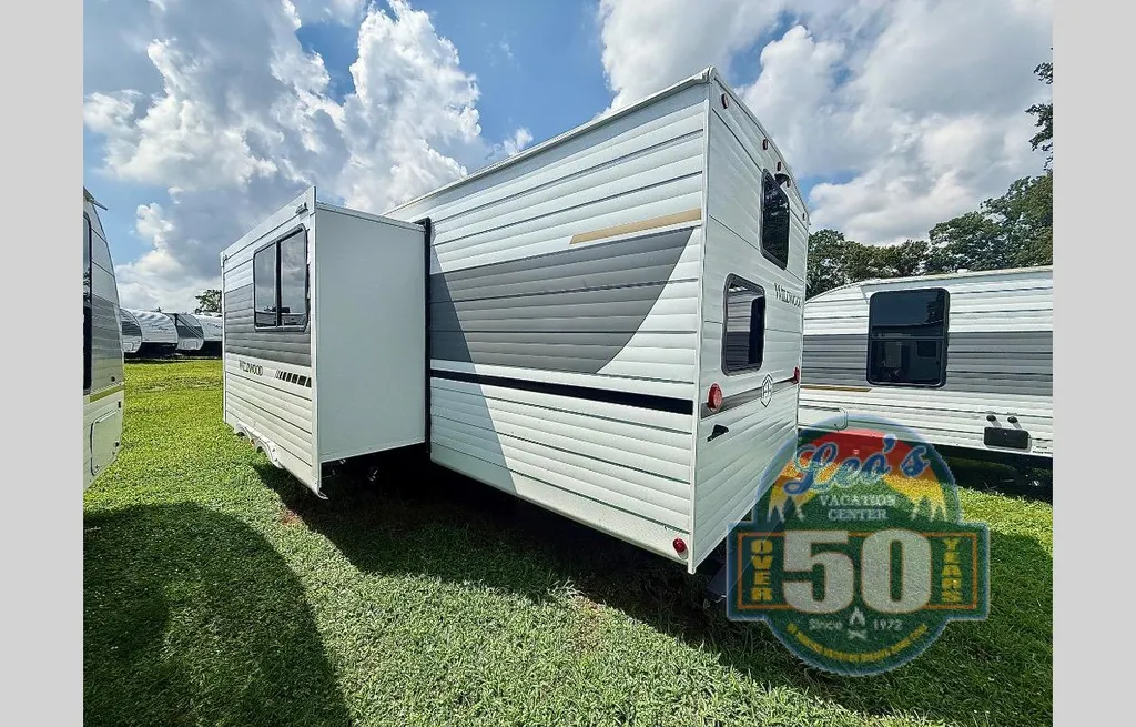 2026 Forest River Wildwood X-Lite 300ICE, Photos photo 4