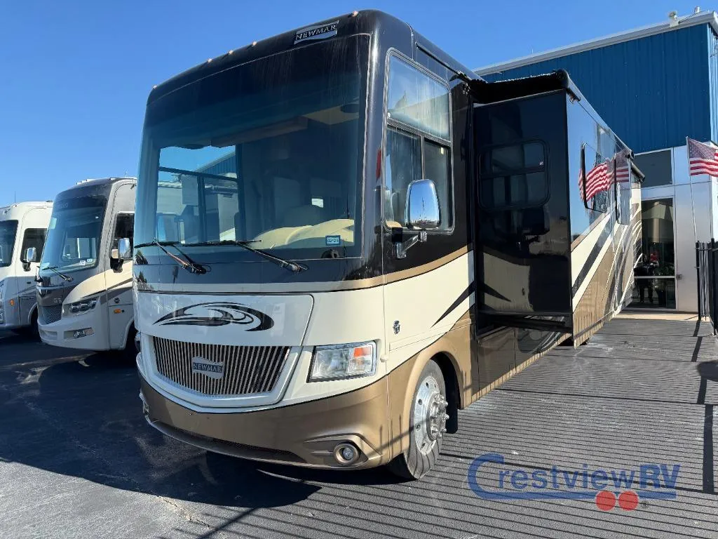 2016 Newmar Canyon Star 3953 - Photo 3