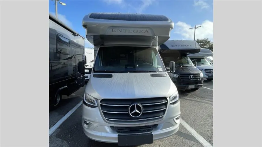 2026 Entegra Coach Qwest 25M - Photo 3